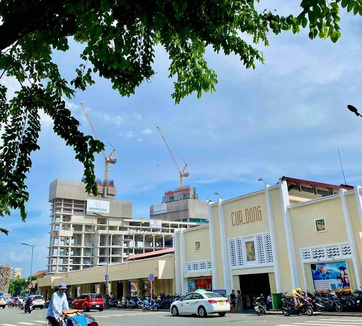 Spacious Studio - Heart Of District 1 Apartment Ho Chi Minh City